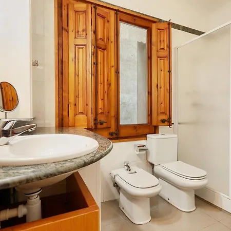 Centre Apartment *