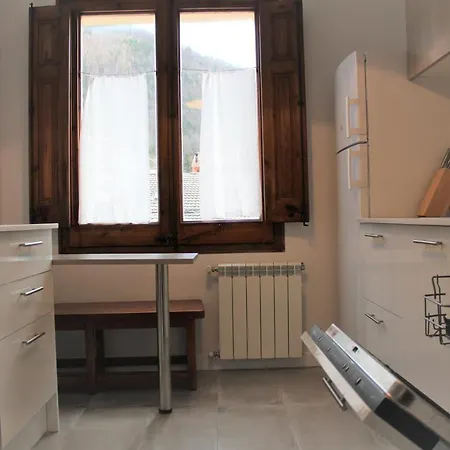 Apartment Centre *